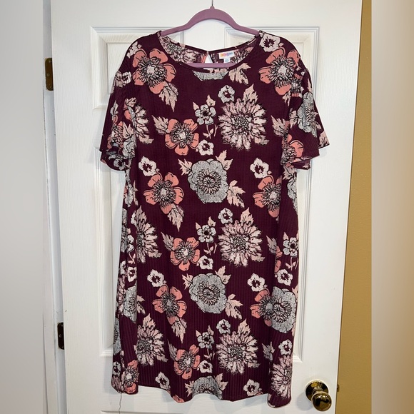 LuLaRoe Dresses & Skirts - LuLaRoe Roselyn Burgundy Floral Midi Dress. EUC. Size 2XL